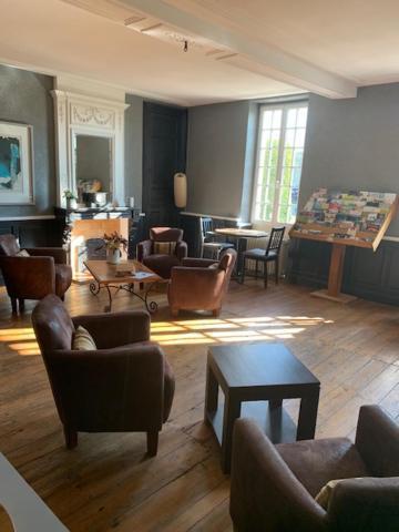 ホテル Logis Domaine Du Prieure Tonnay-Boutonne エクステリア 写真