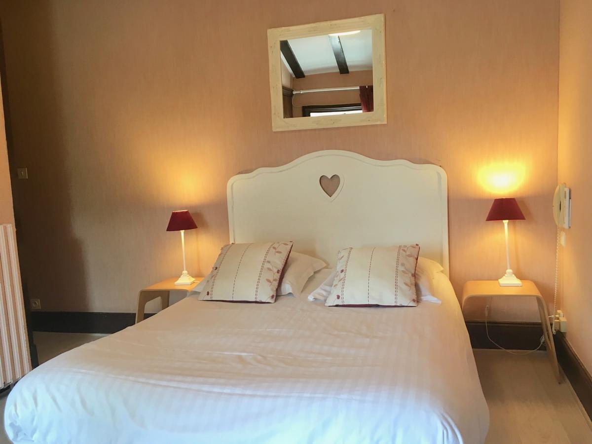 ホテル Logis Domaine Du Prieure Tonnay-Boutonne エクステリア 写真