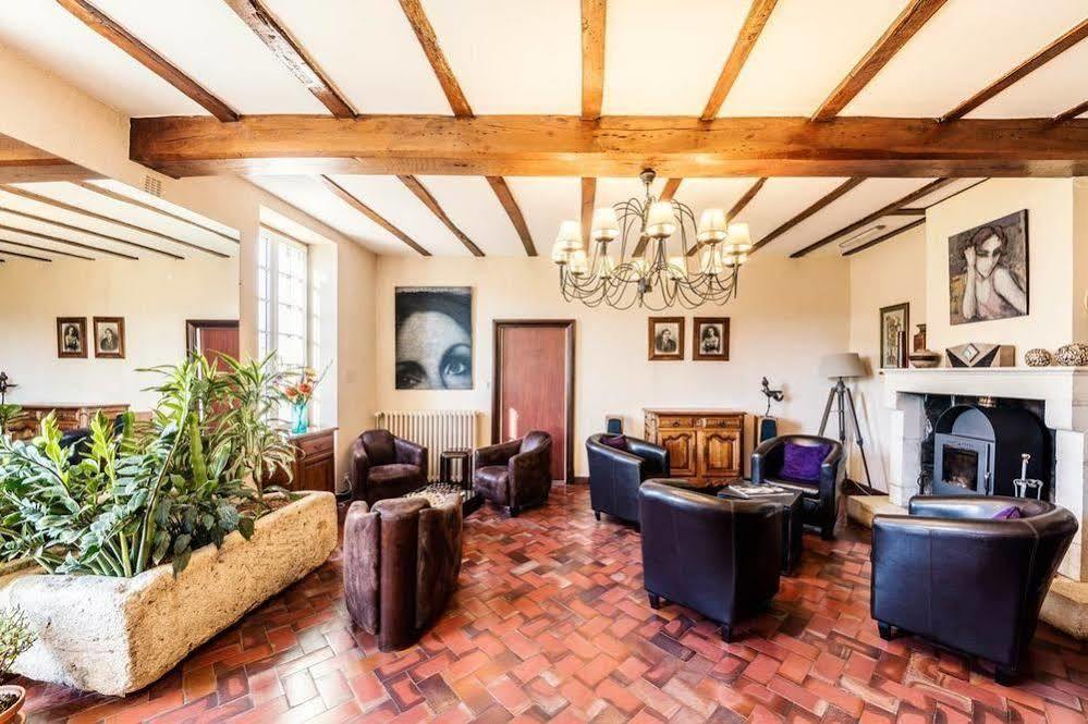 ホテル Logis Domaine Du Prieure Tonnay-Boutonne エクステリア 写真